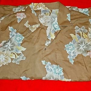 Mens vintage Hawaiian shirt